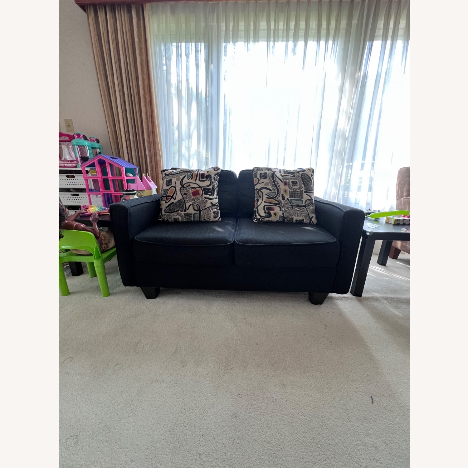 Serta Liadan Black Fabric Loveseat - image-4