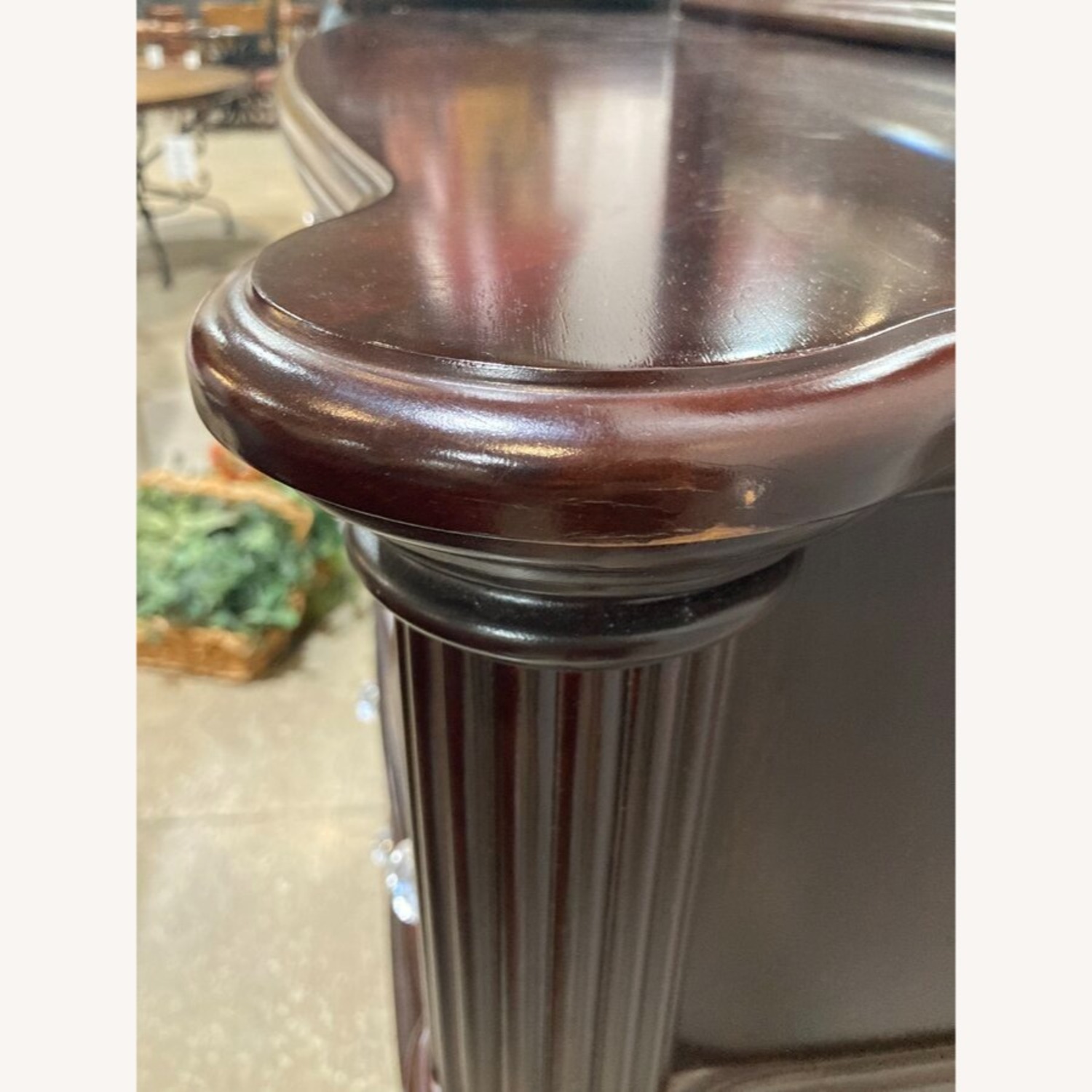 Grandeur 10-Drawer Dresser - image-9