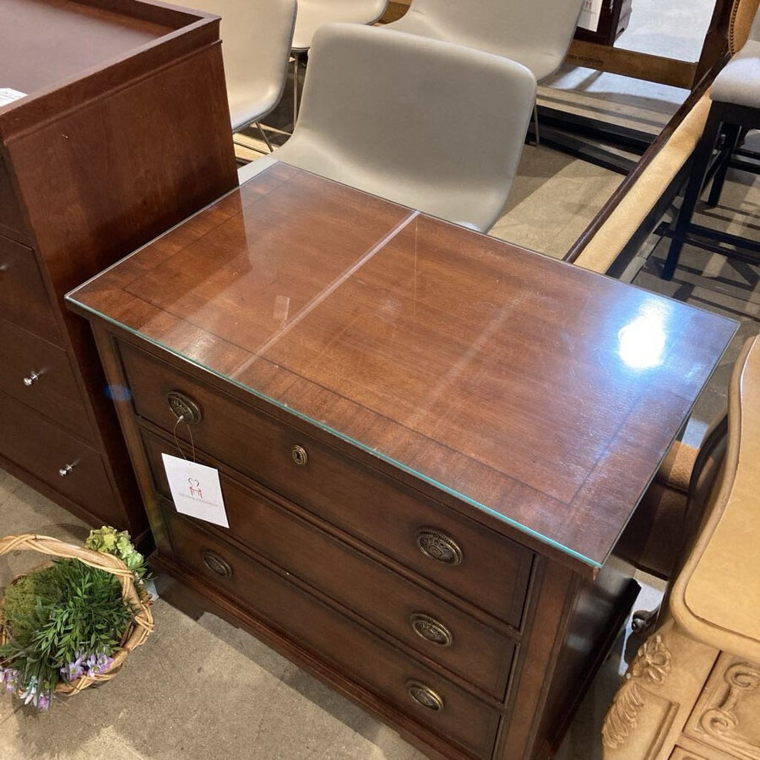 Mahogany 3-Drawer Glass W Glass Top Dresser - image-4