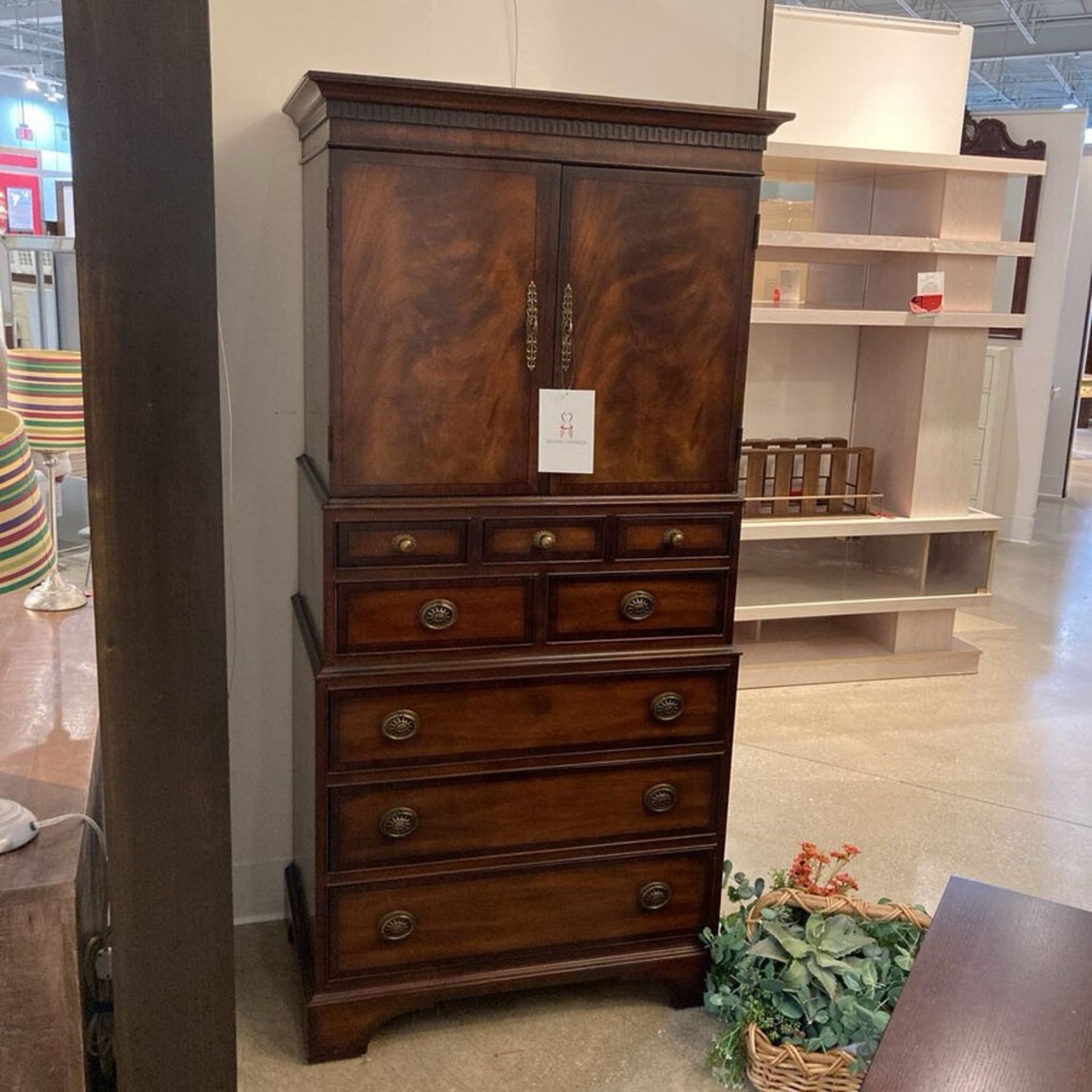 Georgian Style Mahogany Armoire Furniture - image-2