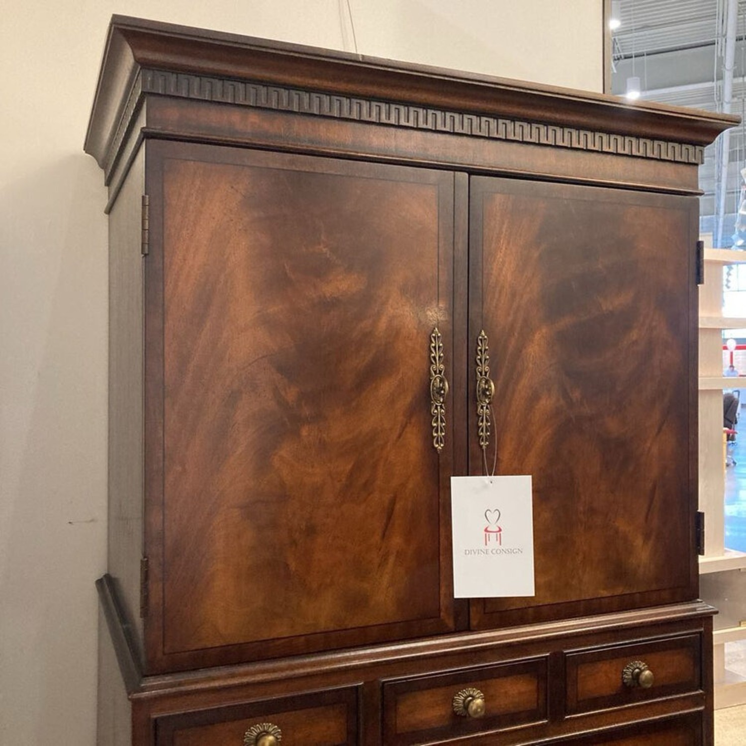 Georgian Style Mahogany Armoire Furniture - image-3