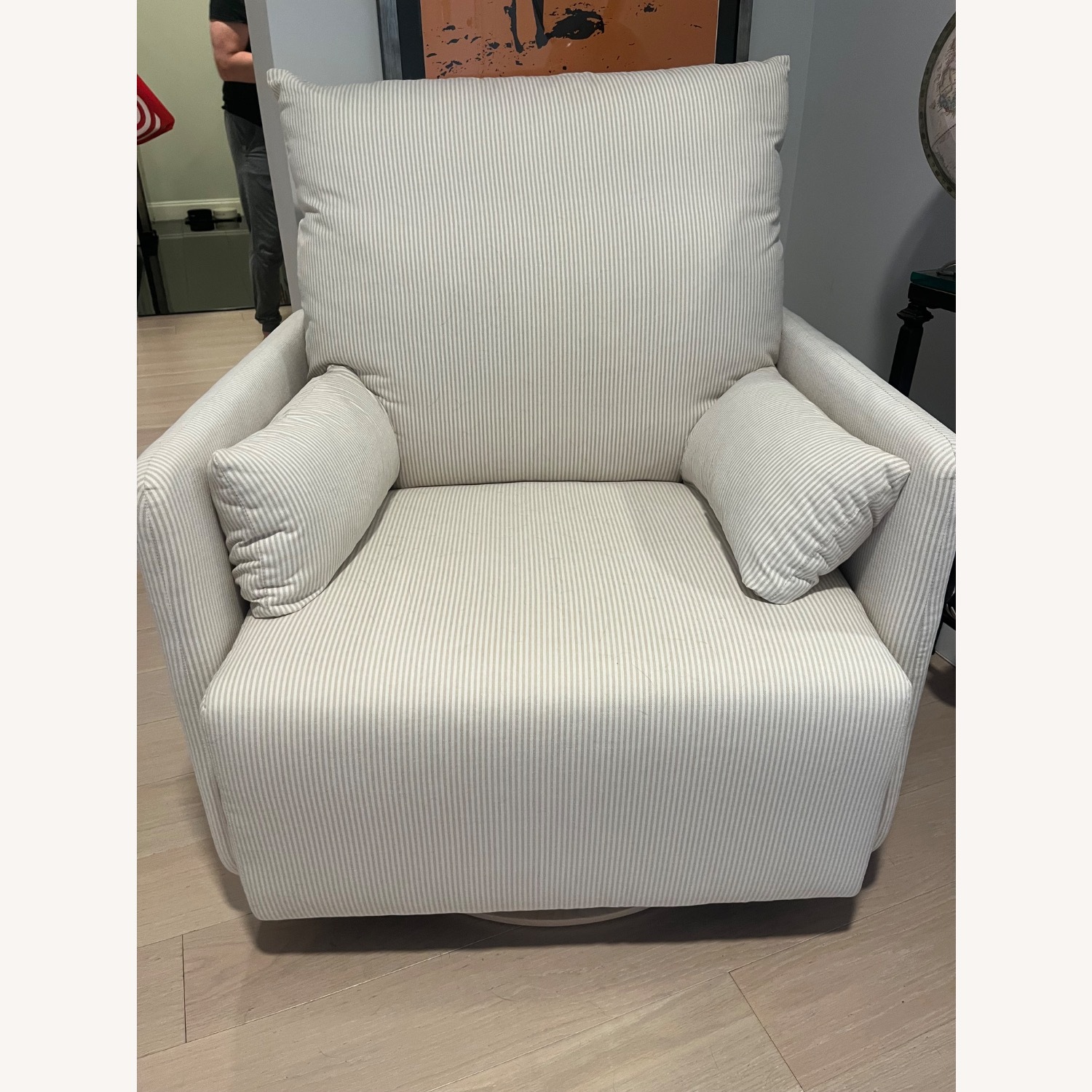 Oilo Ollie Glider/Recliner  - image-1