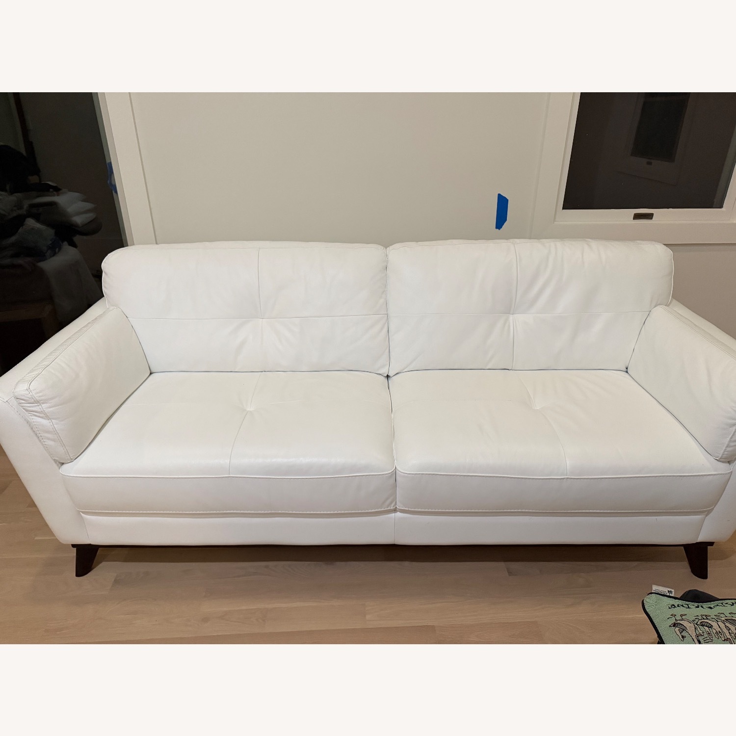 Raymour & Flanigan White Leather 3+ Seater Sofa - image-0