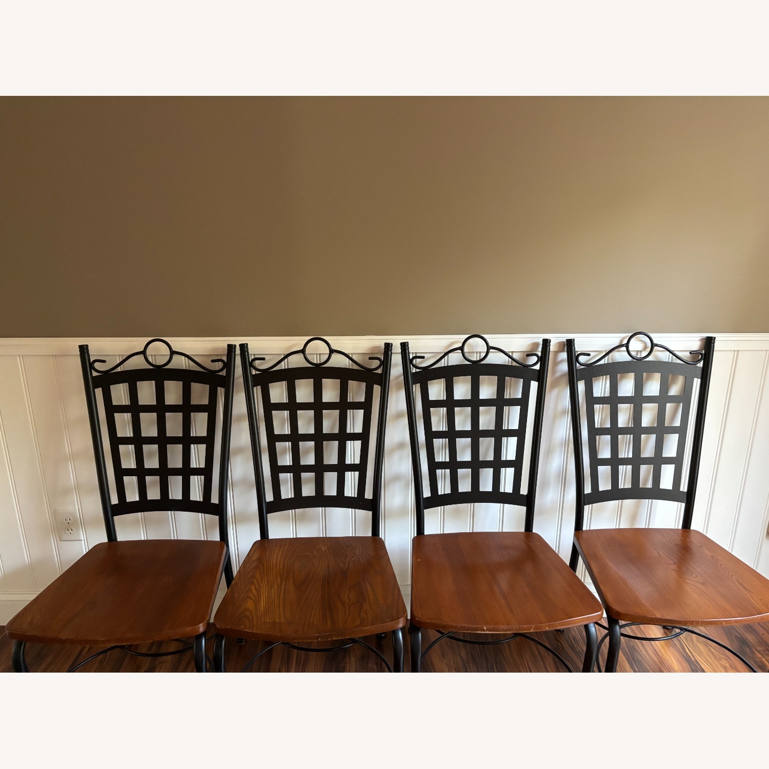 5 Piece Oval Extendable Dining Set - image-10