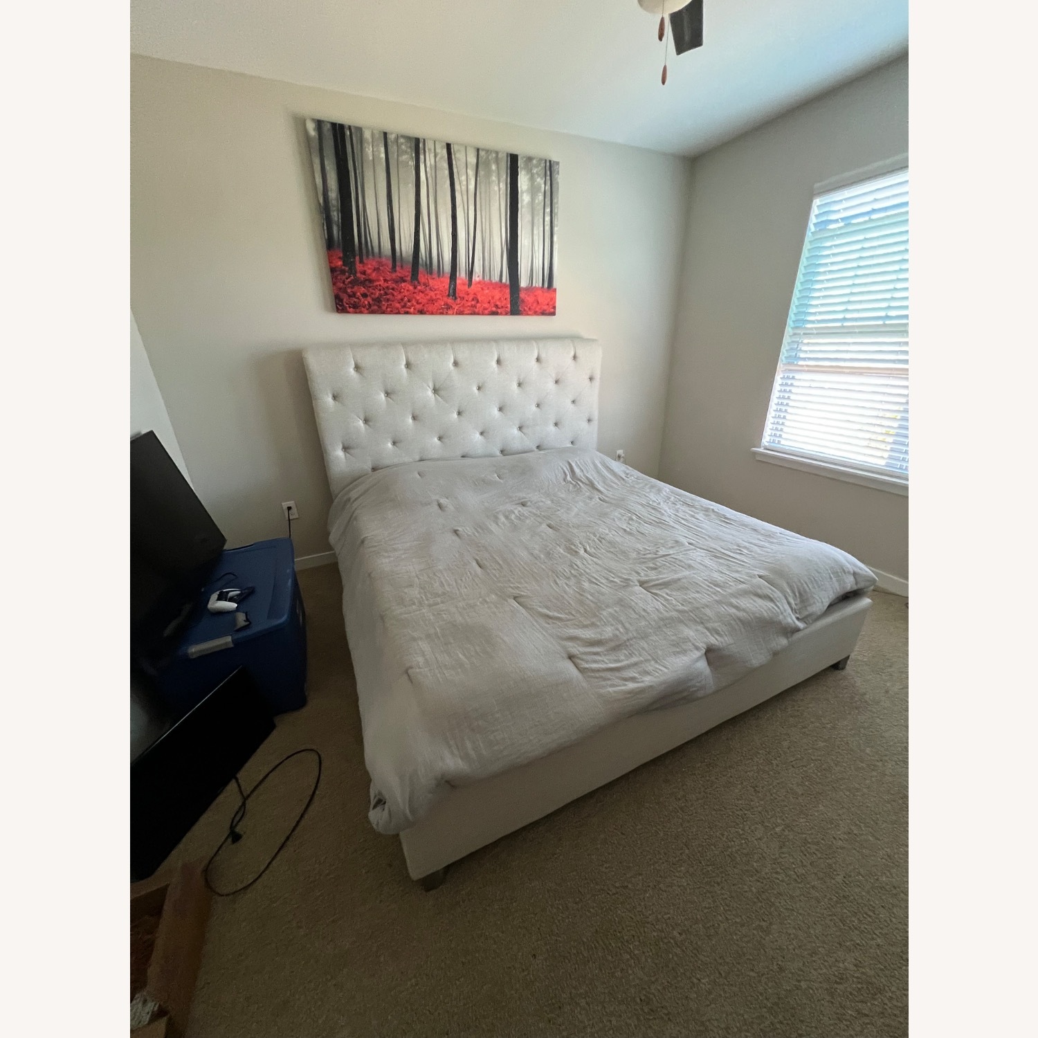 Light Gray Fabric King Bed - image-2