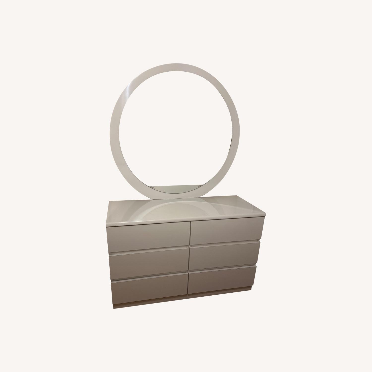 White Dresser - image-0