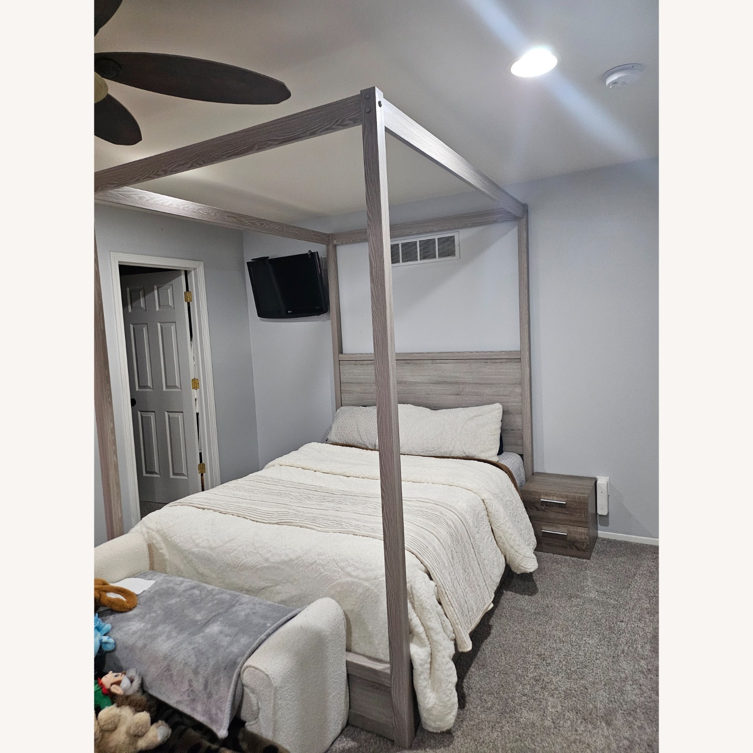 Light Gray Wood Queen Bed - image-3