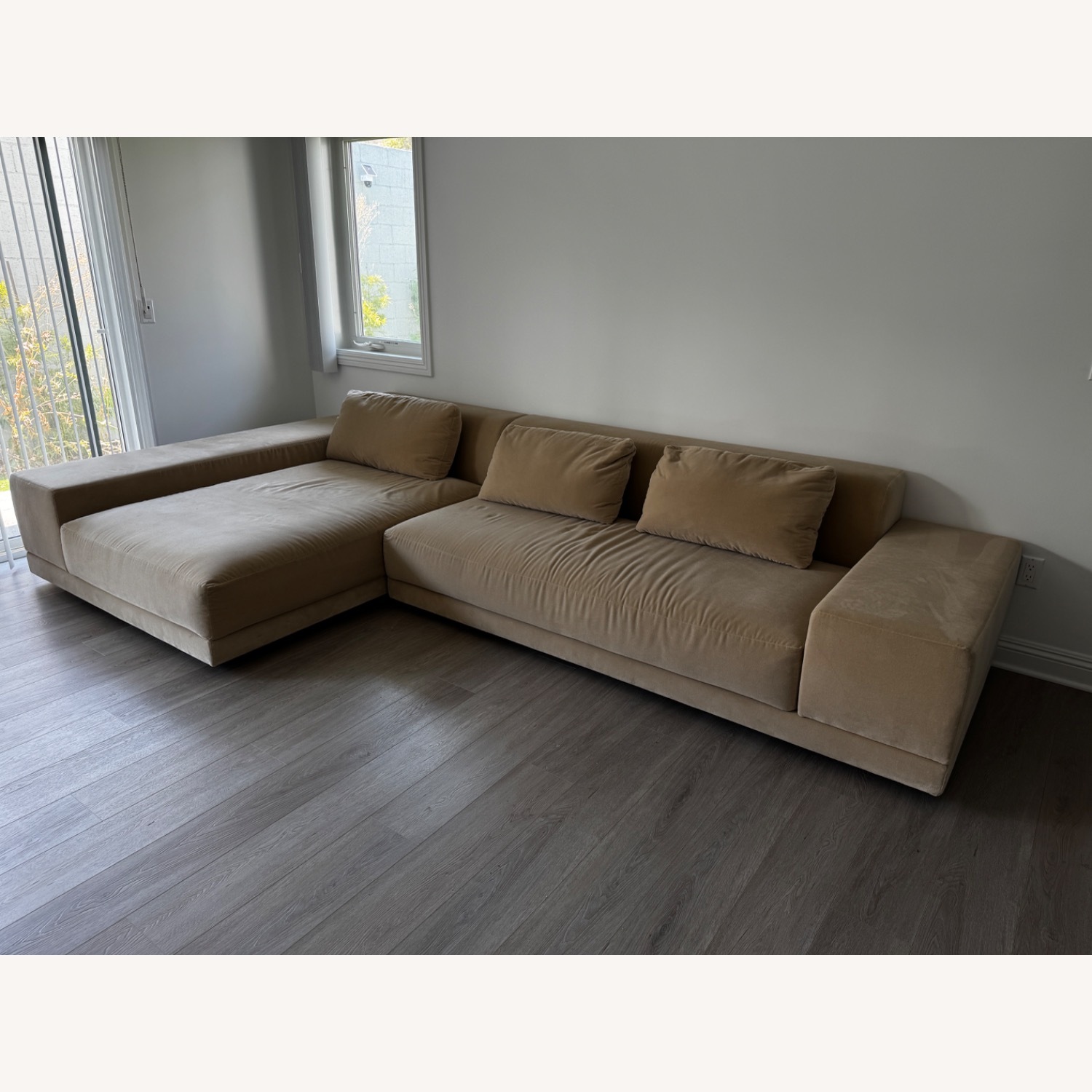 Restoration Hardware Cortona Left Arm chaise - image-4