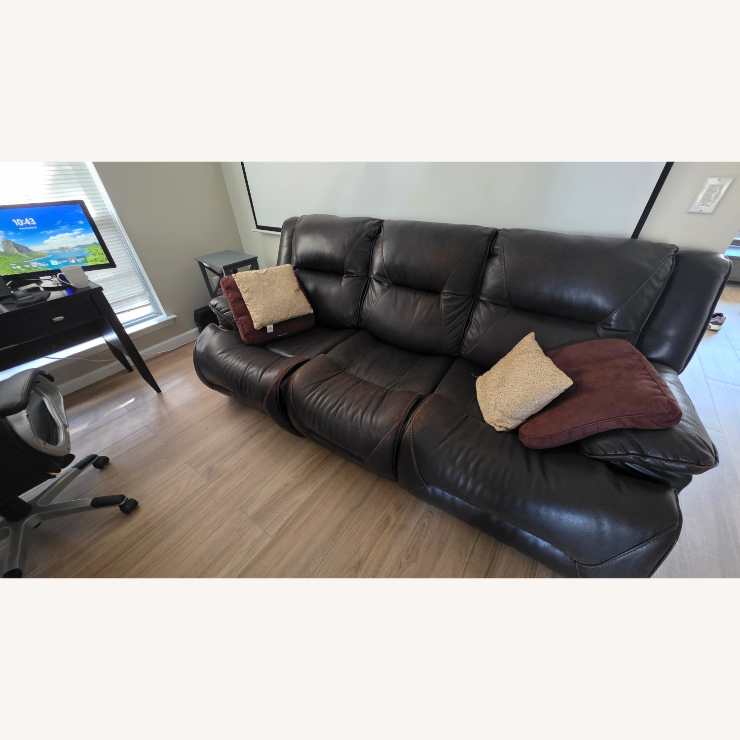 Two-seater Leather Recliner  - image-4