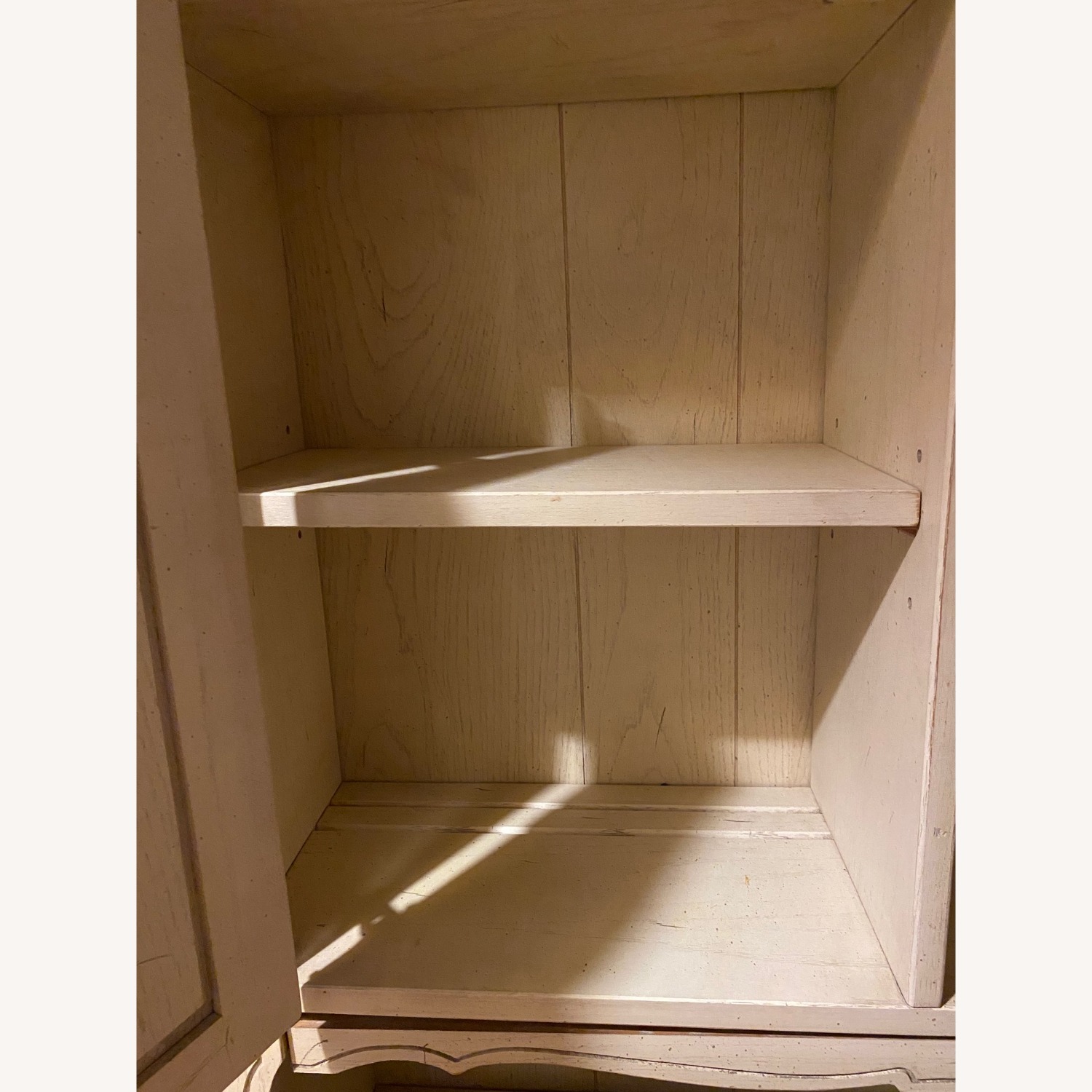 Charming Vintage Desk With Hutch - image-2