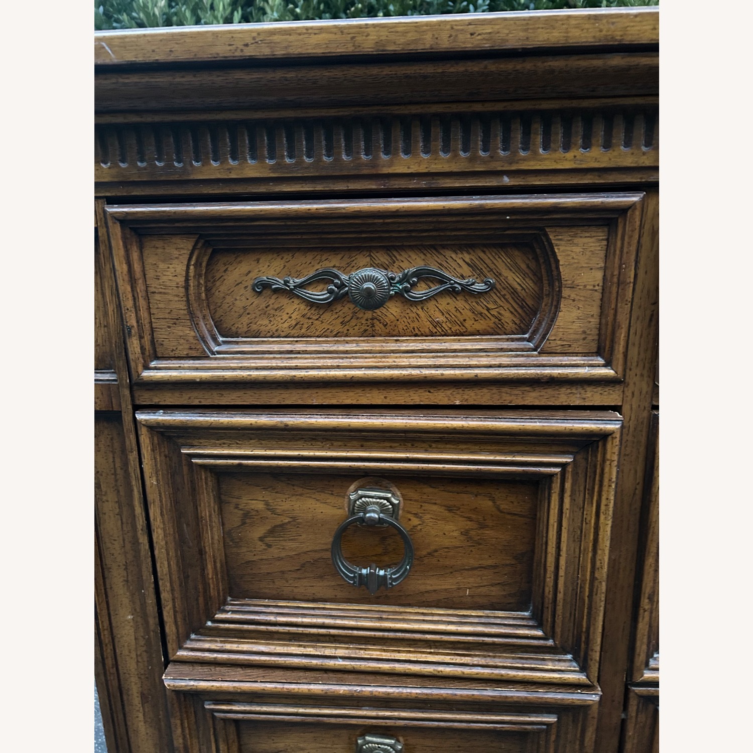 Vintage 9 Drawer Dresser Huntley by Thomasville - image-3