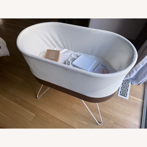 Used SNOO Smart Sleeper EU Plug for sale on AptDeco