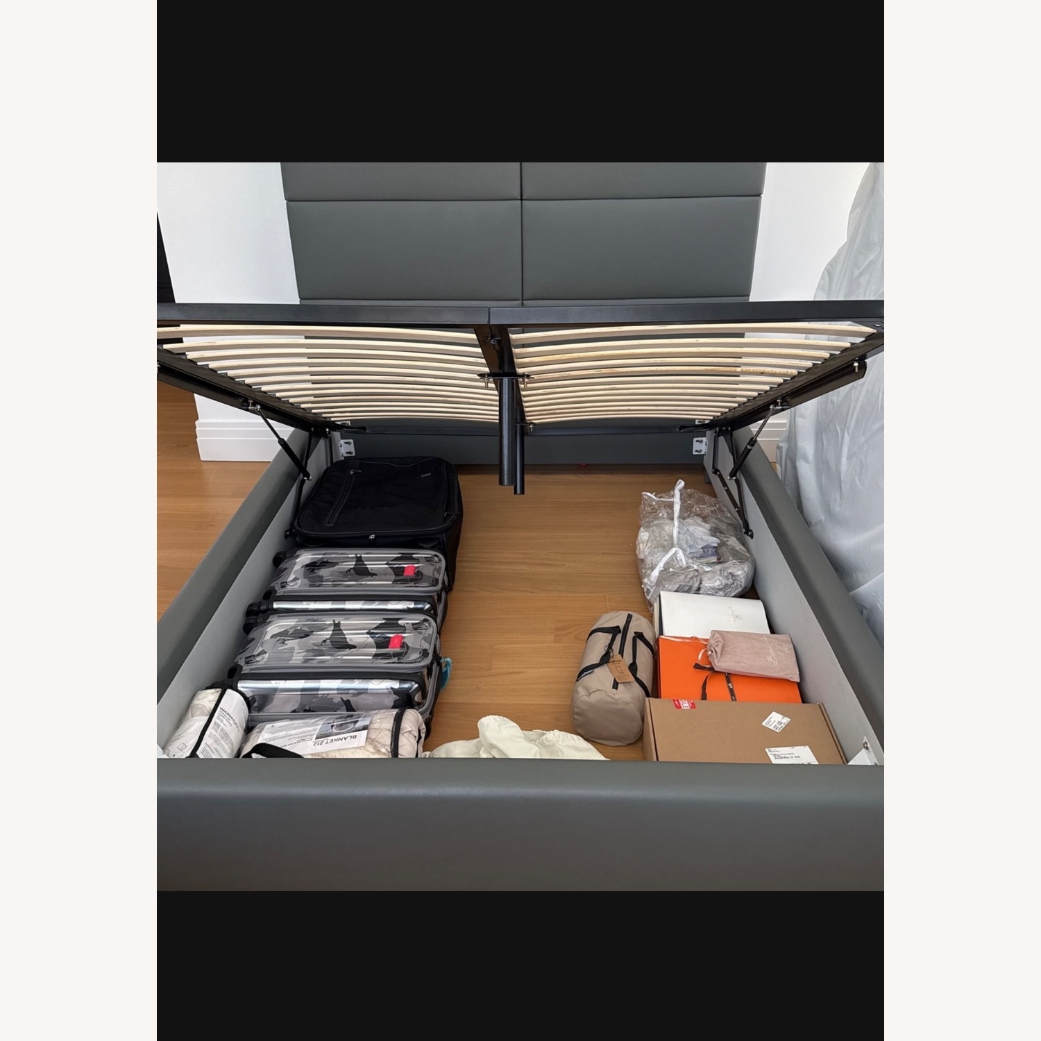 Modani  Cama Dark Gray Faux Leather Queen Bed - image-2