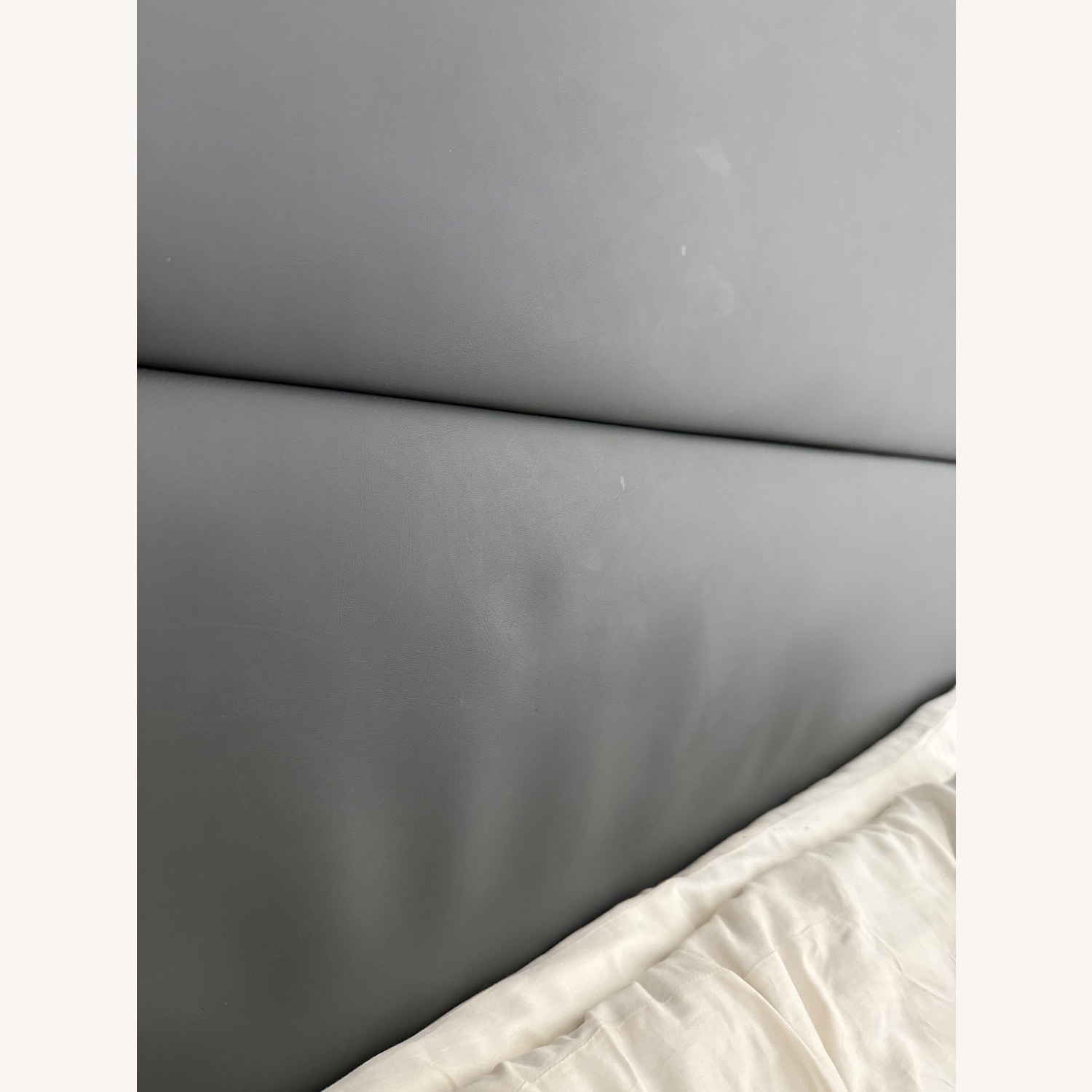 Modani Cama Dark Gray Faux Leather King Bed - image-3