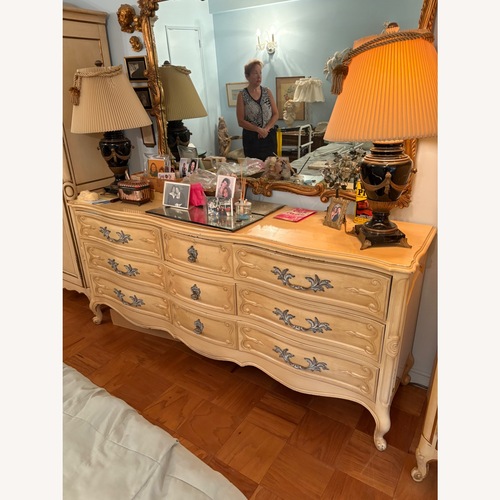 Used Vintage/Antique Finds Black Porcelain Table Lamps for sale on AptDeco