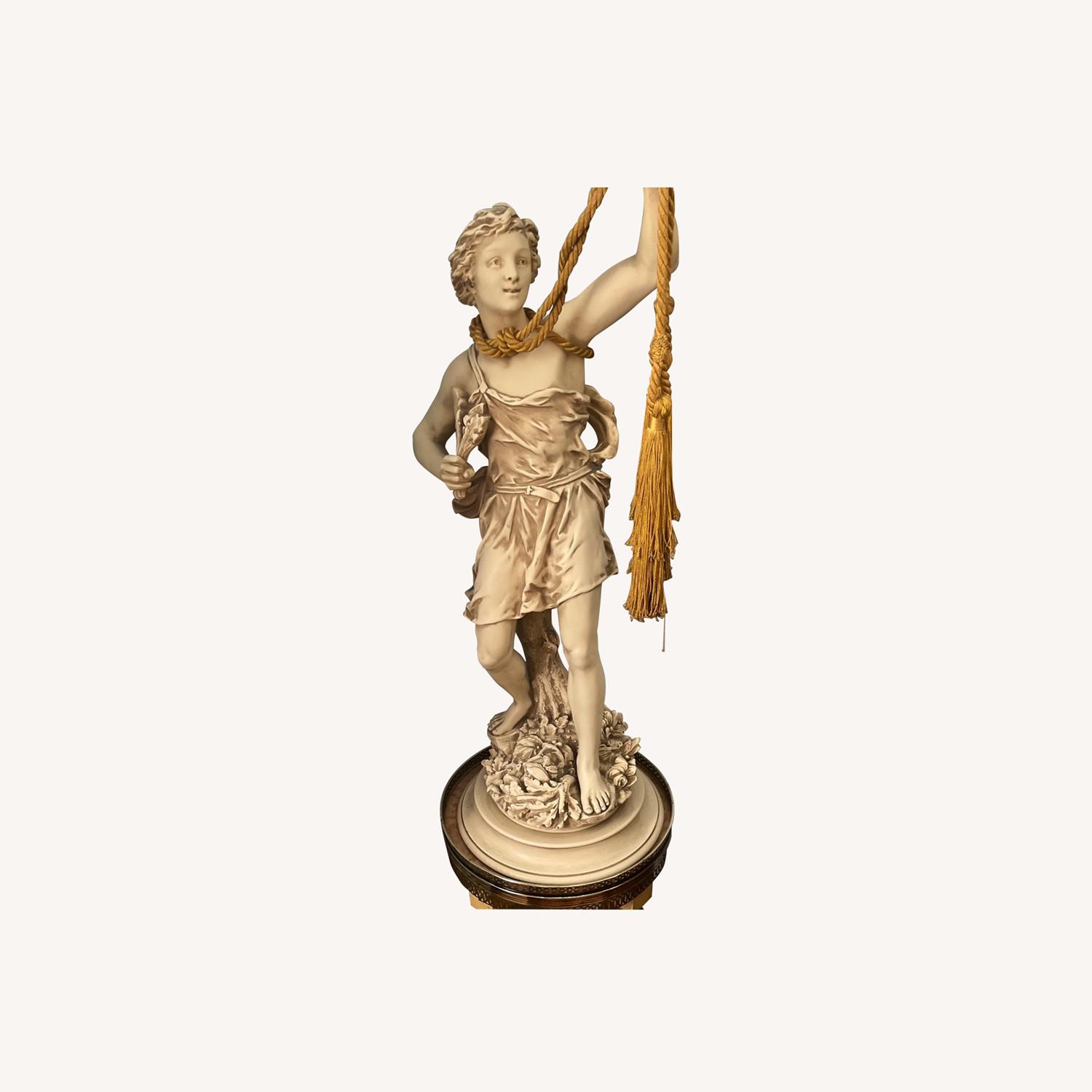 Grecian Statue - image-0