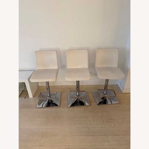 Used White Stools for sale on AptDeco