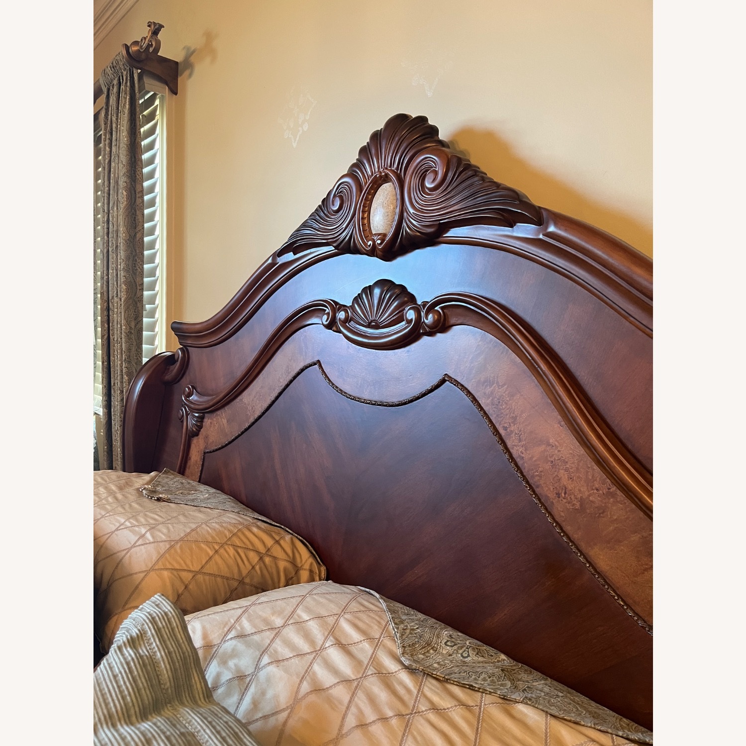 Michael Amini Furniture Designs Wood King Bed - image-4