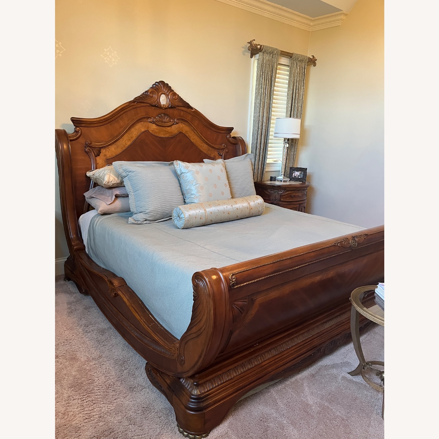 Michael Amini Furniture Designs Wood King Bed - image-2