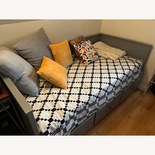 Used IKEA Hemnes Daybed for sale on AptDeco