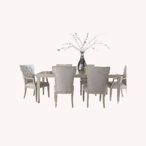 Used Havertys Hyde Park Dining Sets for sale on AptDeco