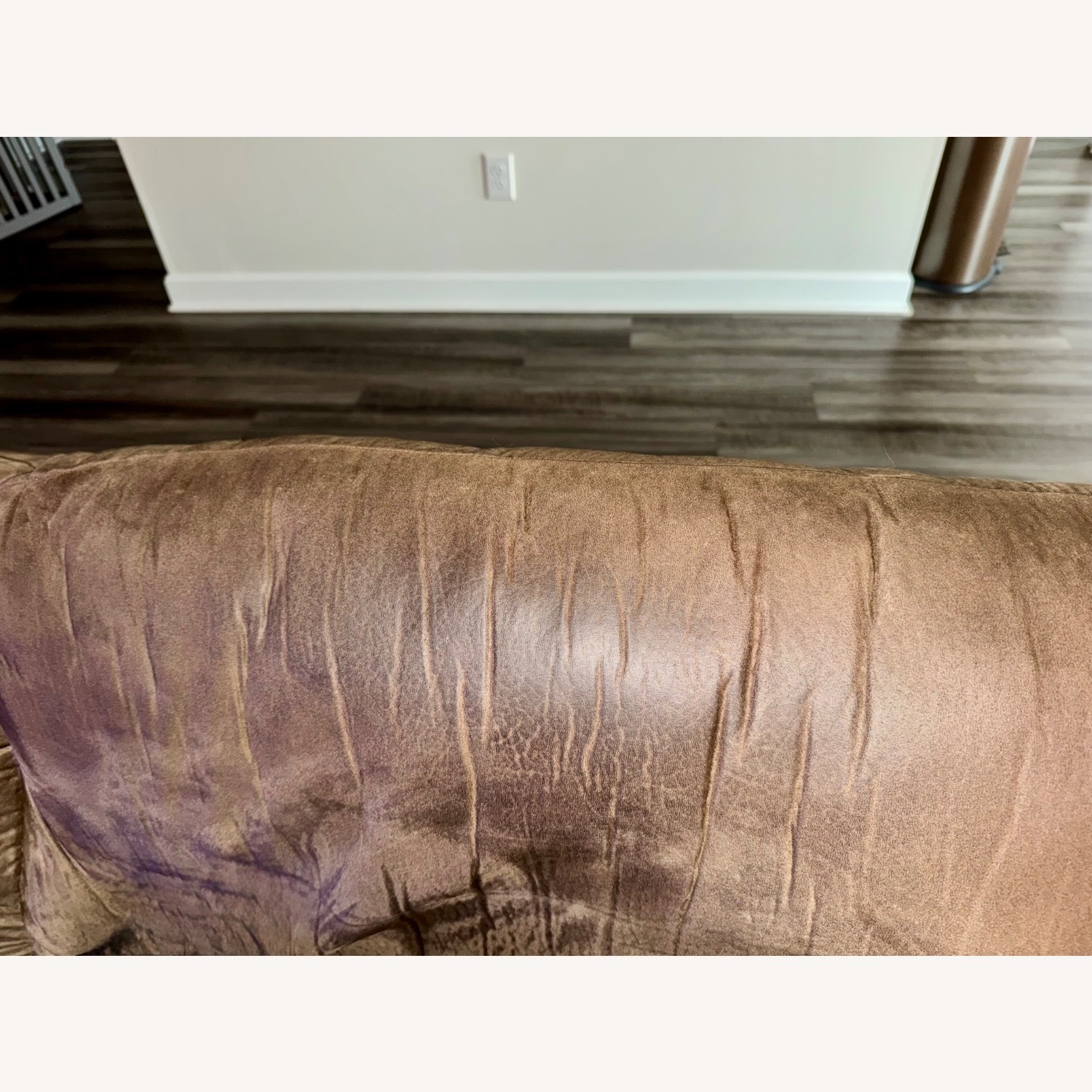 Ashley Furniture Mocha Hogan Dark Brown 3+ Piece Sectional - image-5