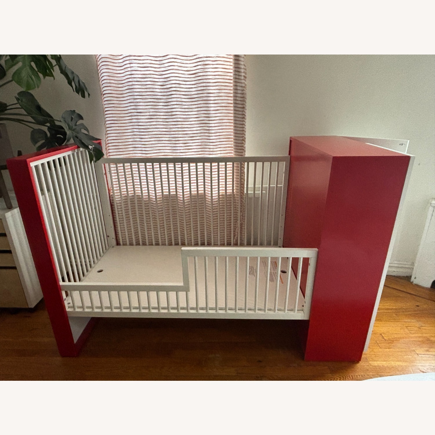 DucDuc Aj Crib White Wood Crib - image-5