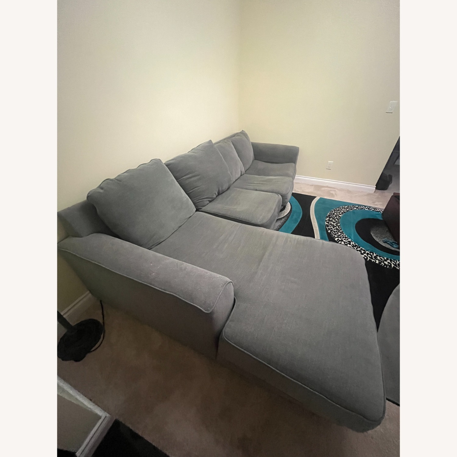 Ashley Castano Right Arm Facing Sofa & Corner Chaise - image-3