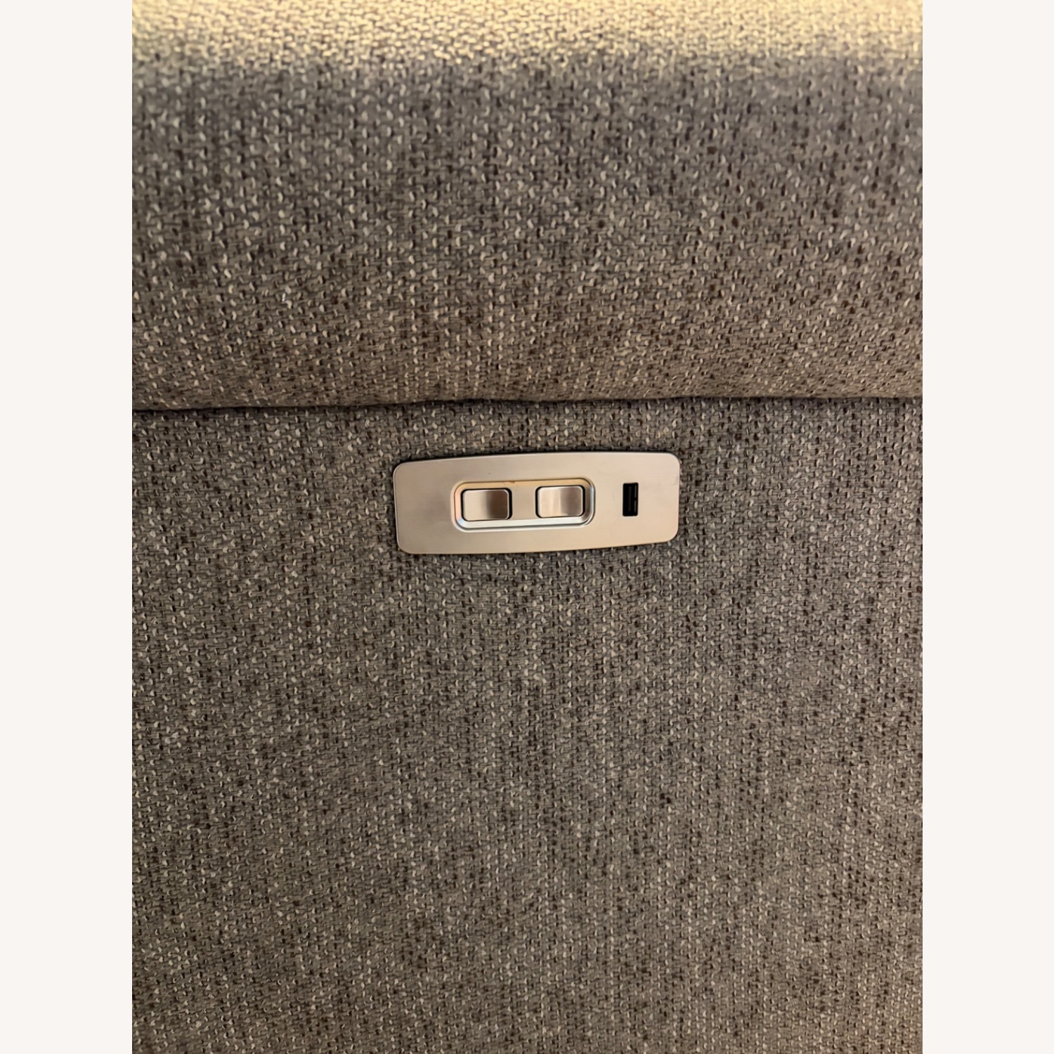 Bassett Magnificent Motion 4 Piece Sectional - image-5