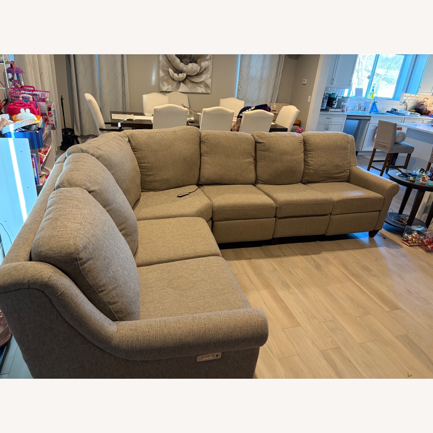 Bassett Magnificent Motion 4 Piece Sectional - image-3