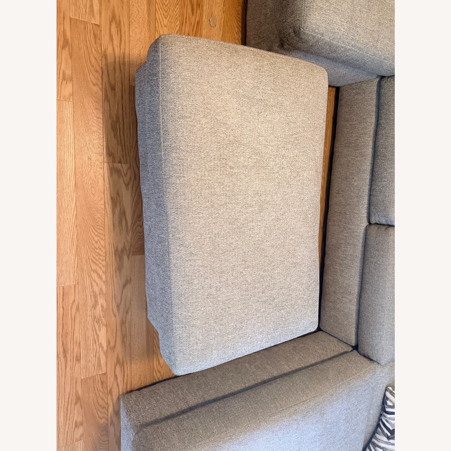 Rooms To Go Sutterfield 2 Pc Sectional - image-5