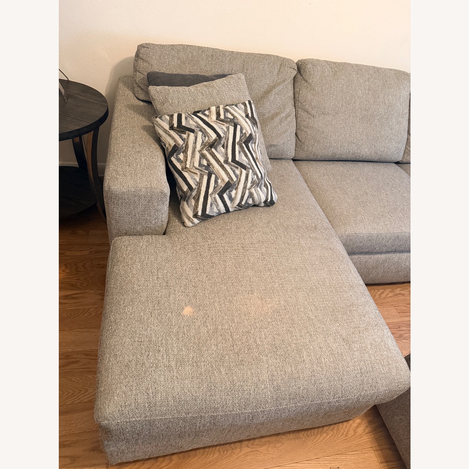 Rooms To Go Sutterfield 2 Pc Sectional - image-6