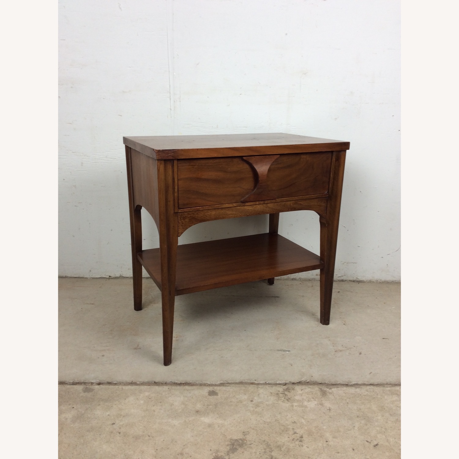 Mid Century Kent-Coffey Perspecta End Table  - image-10