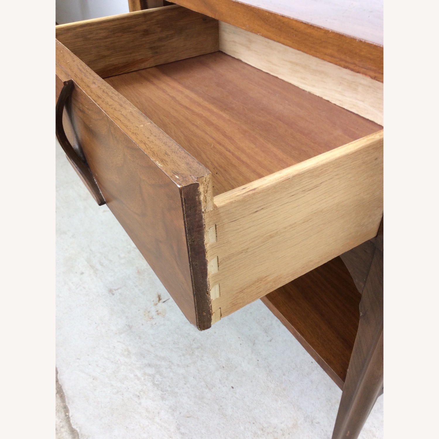 Mid Century Kent-Coffey Perspecta End Table  - image-8