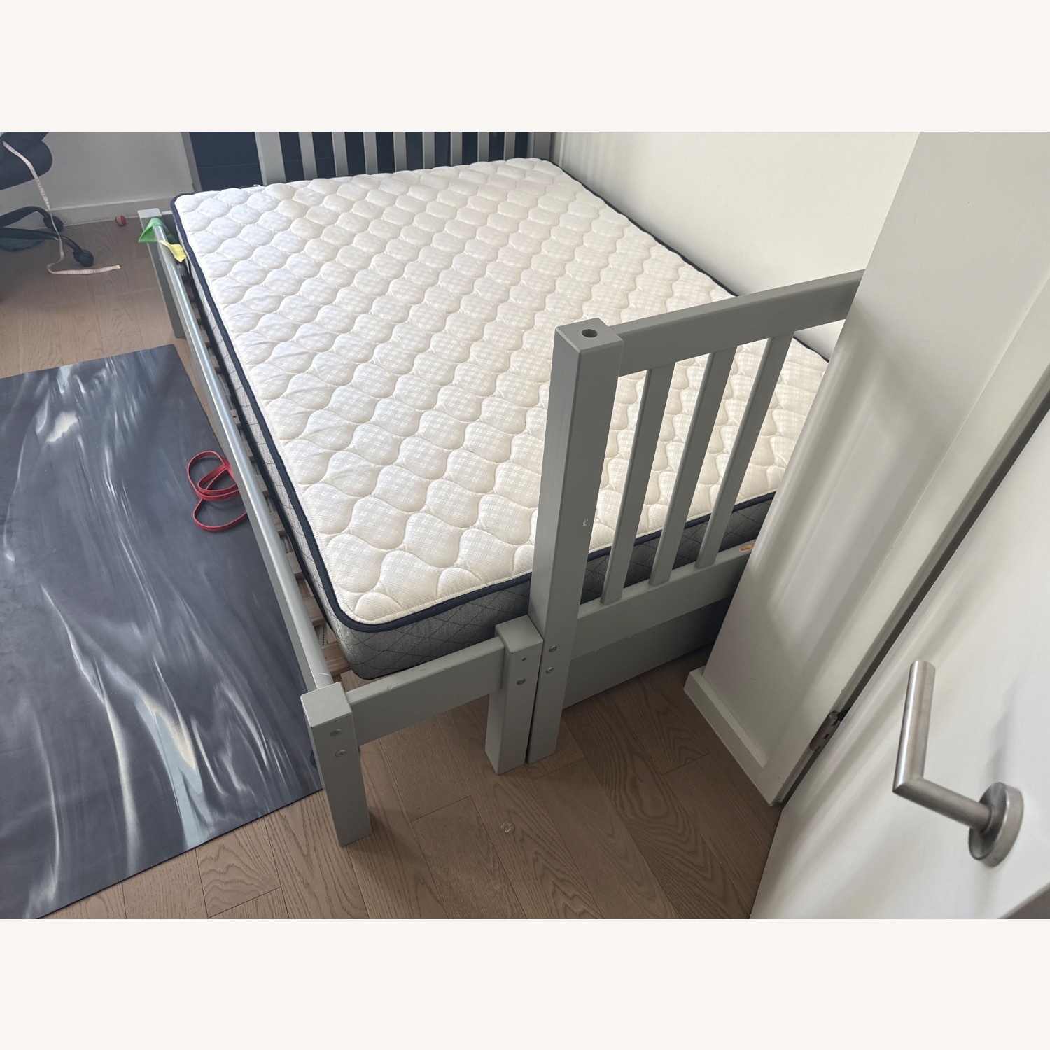 Light Gray Wood Full Bed - image-3