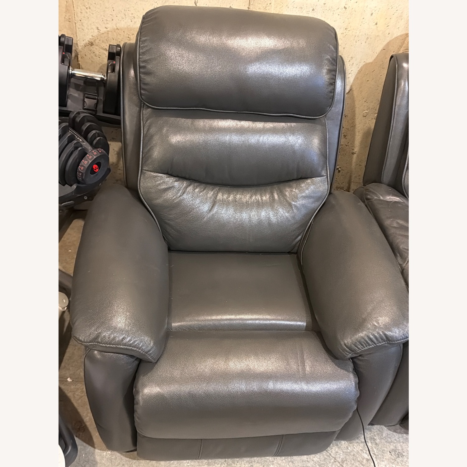 Modern Recliner - image-2