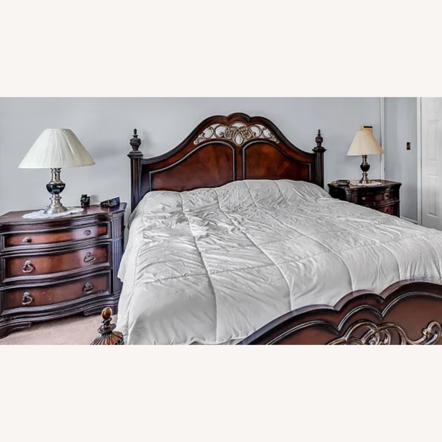  Raymour & Flanagan King Bed - image-4