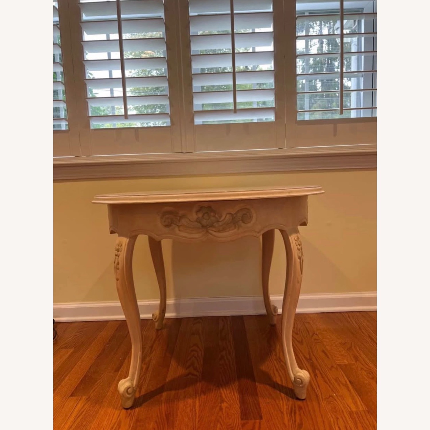 French-Style Round Side Table - image-7
