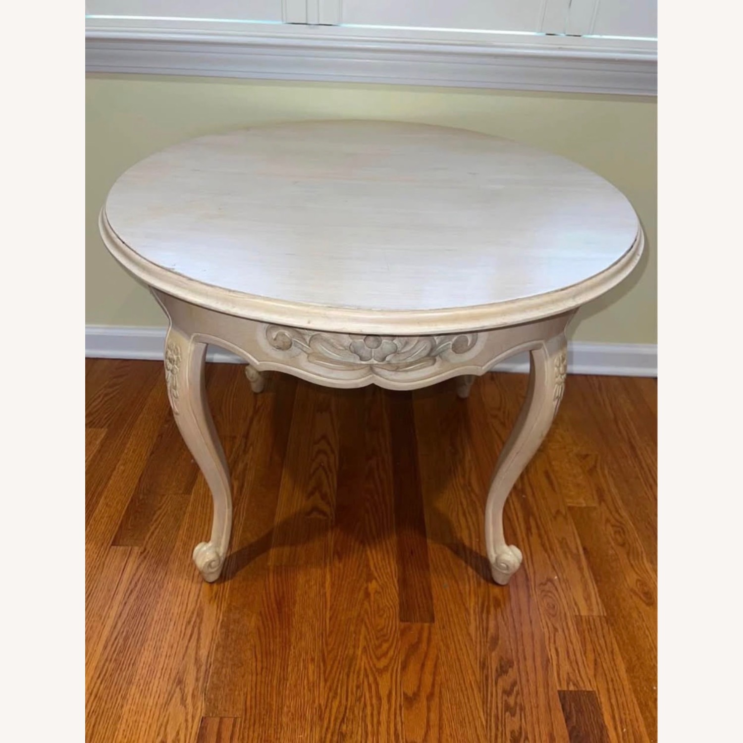 French-Style Round Side Table - image-4