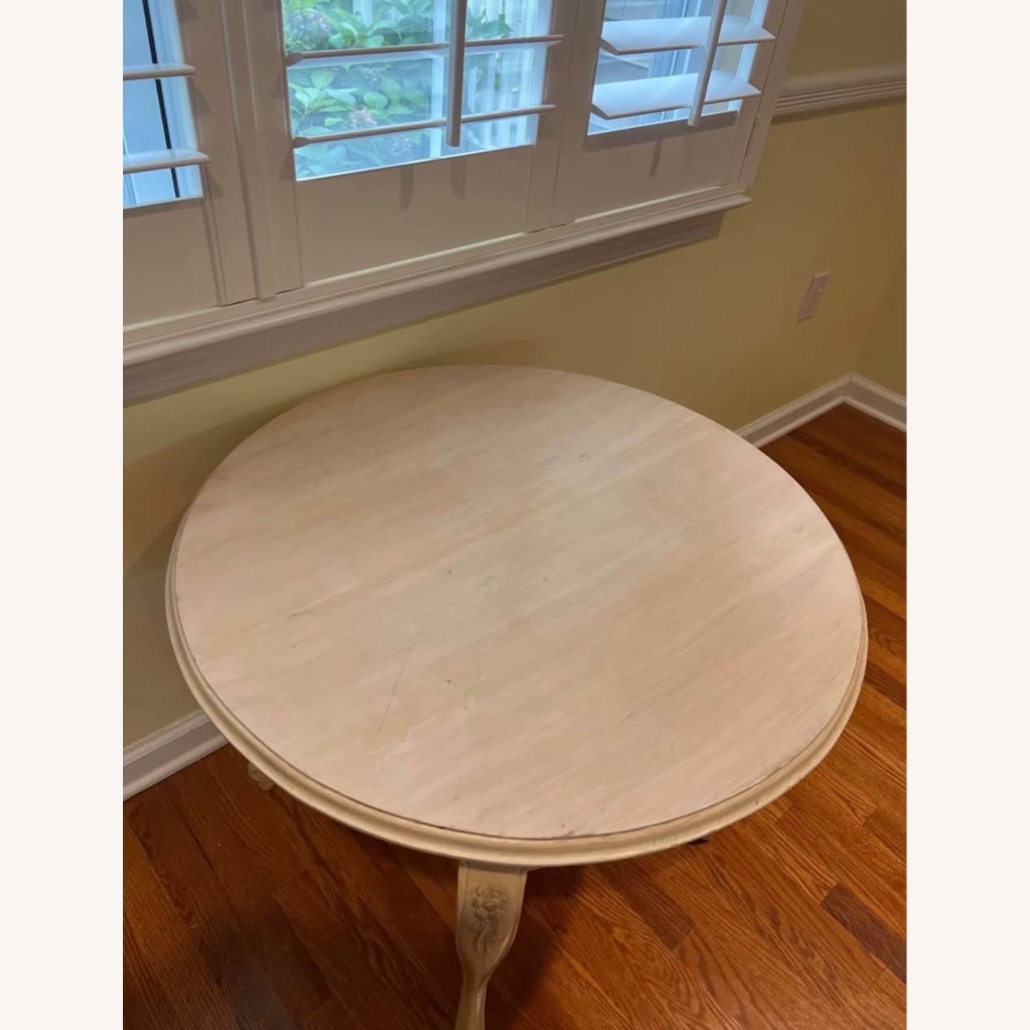 French-Style Round Side Table - image-6