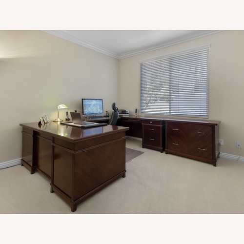 Used xecutive U Shaped Desk  for sale on AptDeco