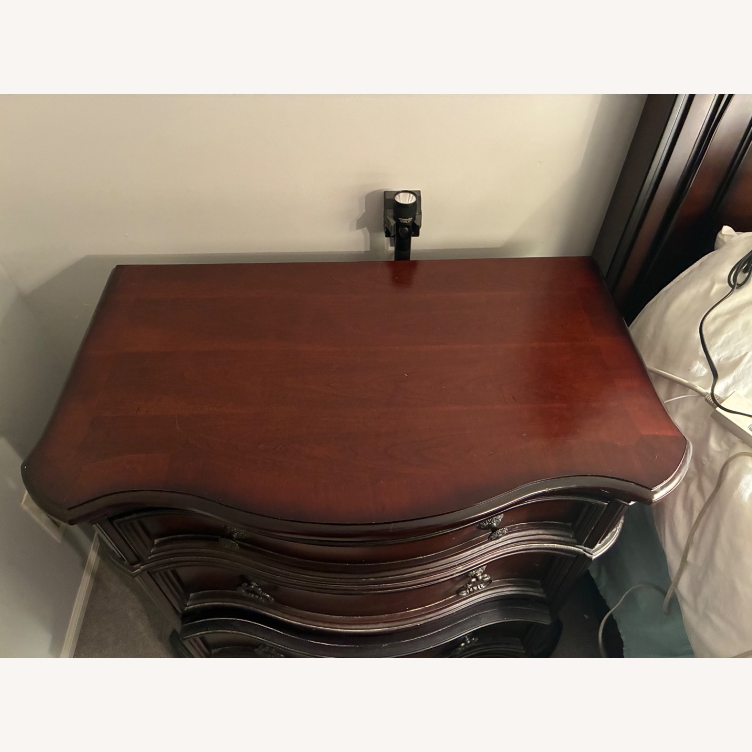 Raymour & Flanigan Nightstand - image-5