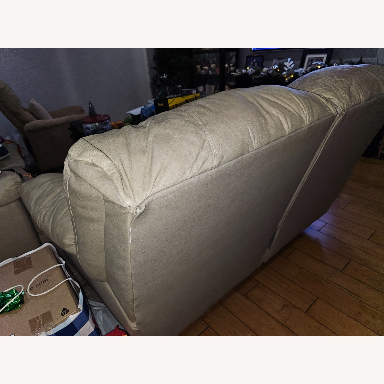 Cleveland Chairs Natural Leather Loveseat - image-4