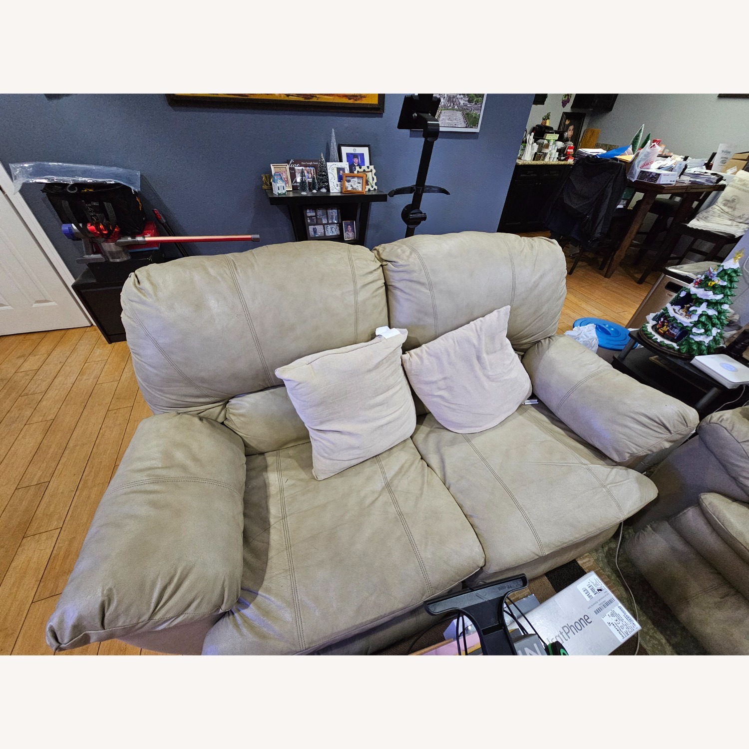 Cleveland Chairs Natural Leather Loveseat - image-2