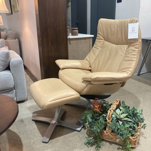 Used Natuzzi Casual Revive Recliner for sale on AptDeco