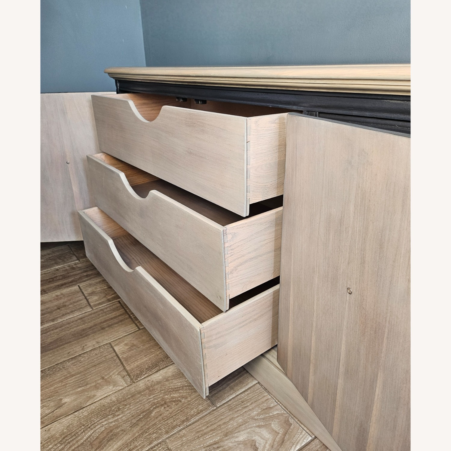 Thomasville Sideboard  - image-8