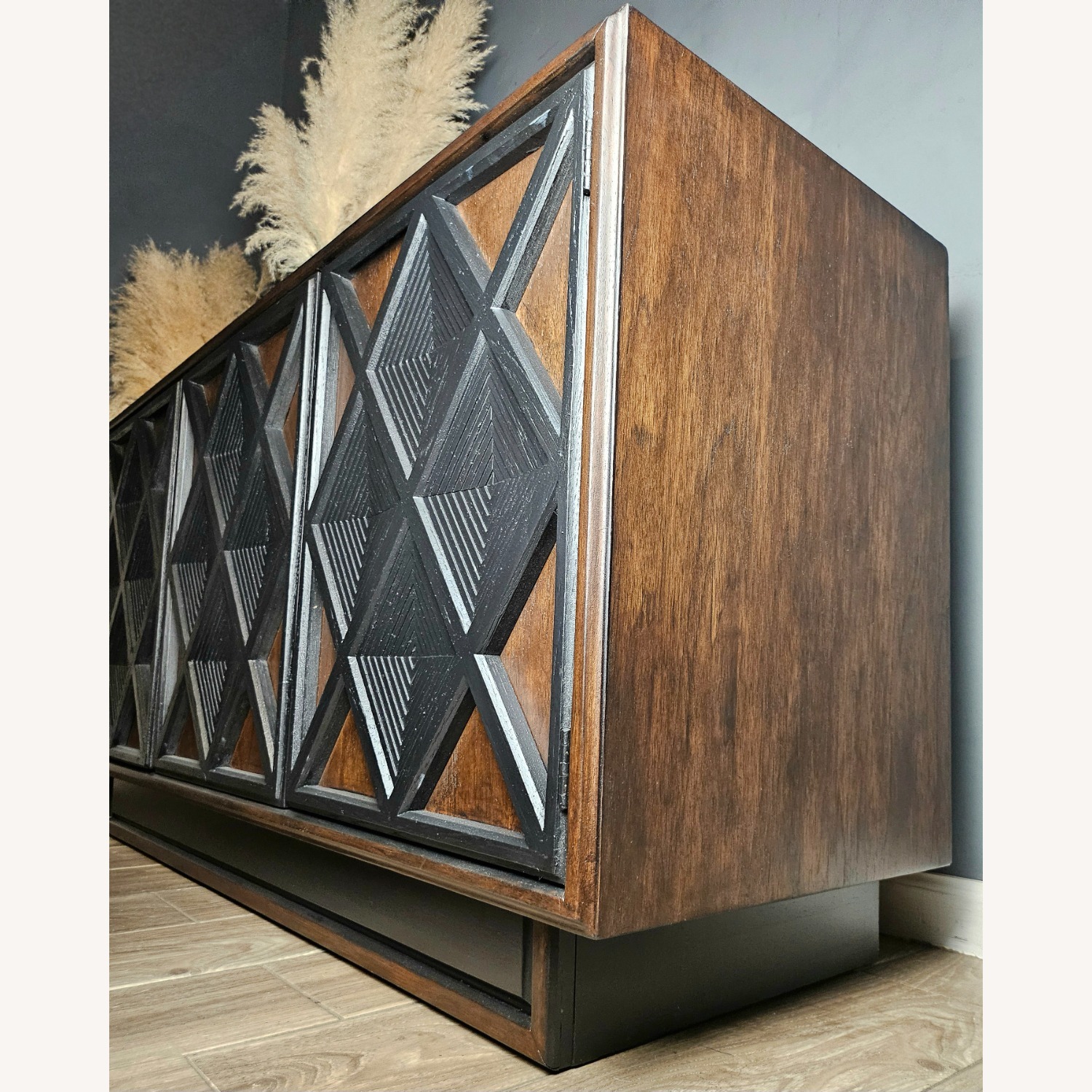 Kroehler Mid-Century Modern Sculptural Credenza - image-4