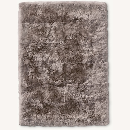 Used Restoration Hardware Small Rug 8' x 10' for sale on AptDeco