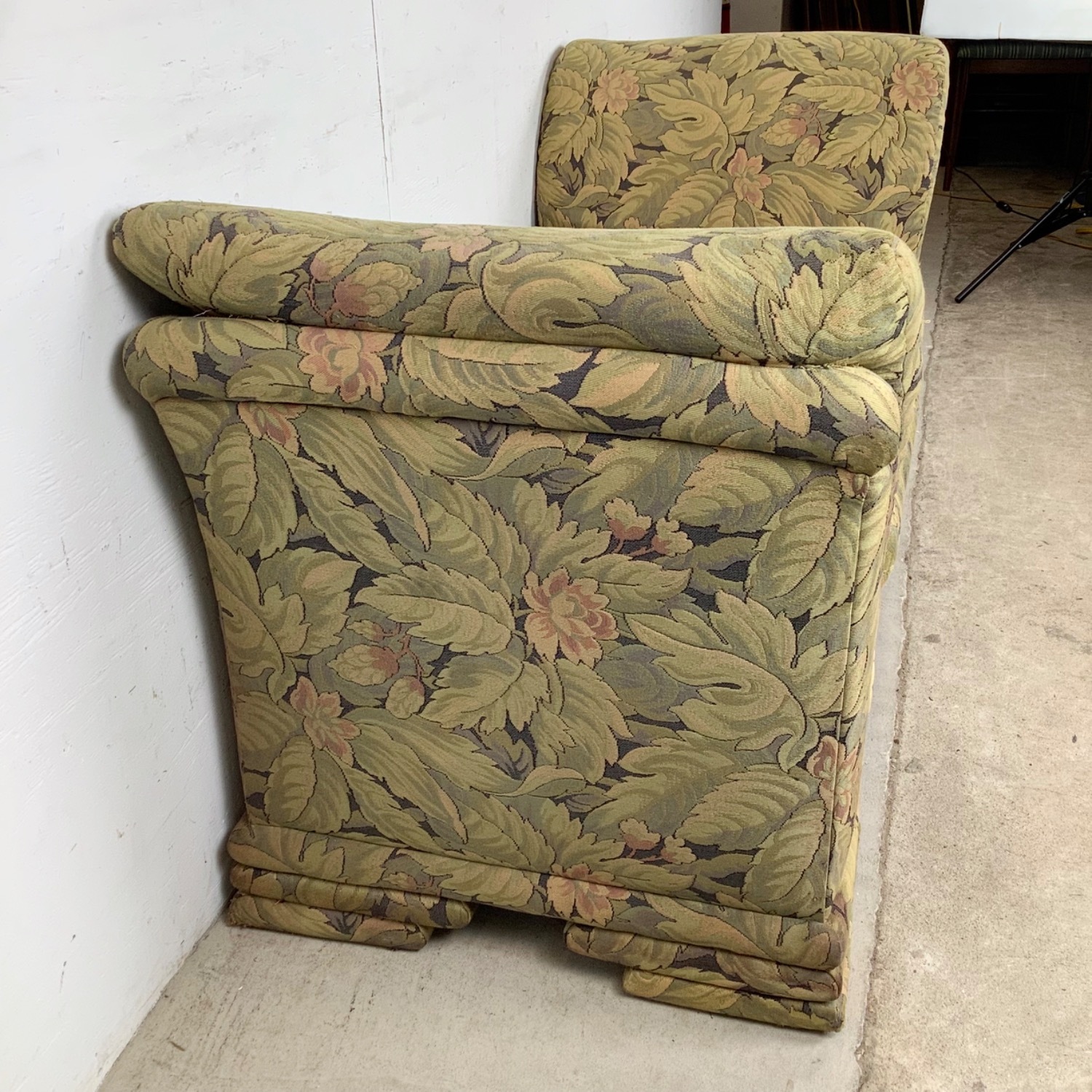 Vintage Botanical Rolled-Arm Bench - image-3