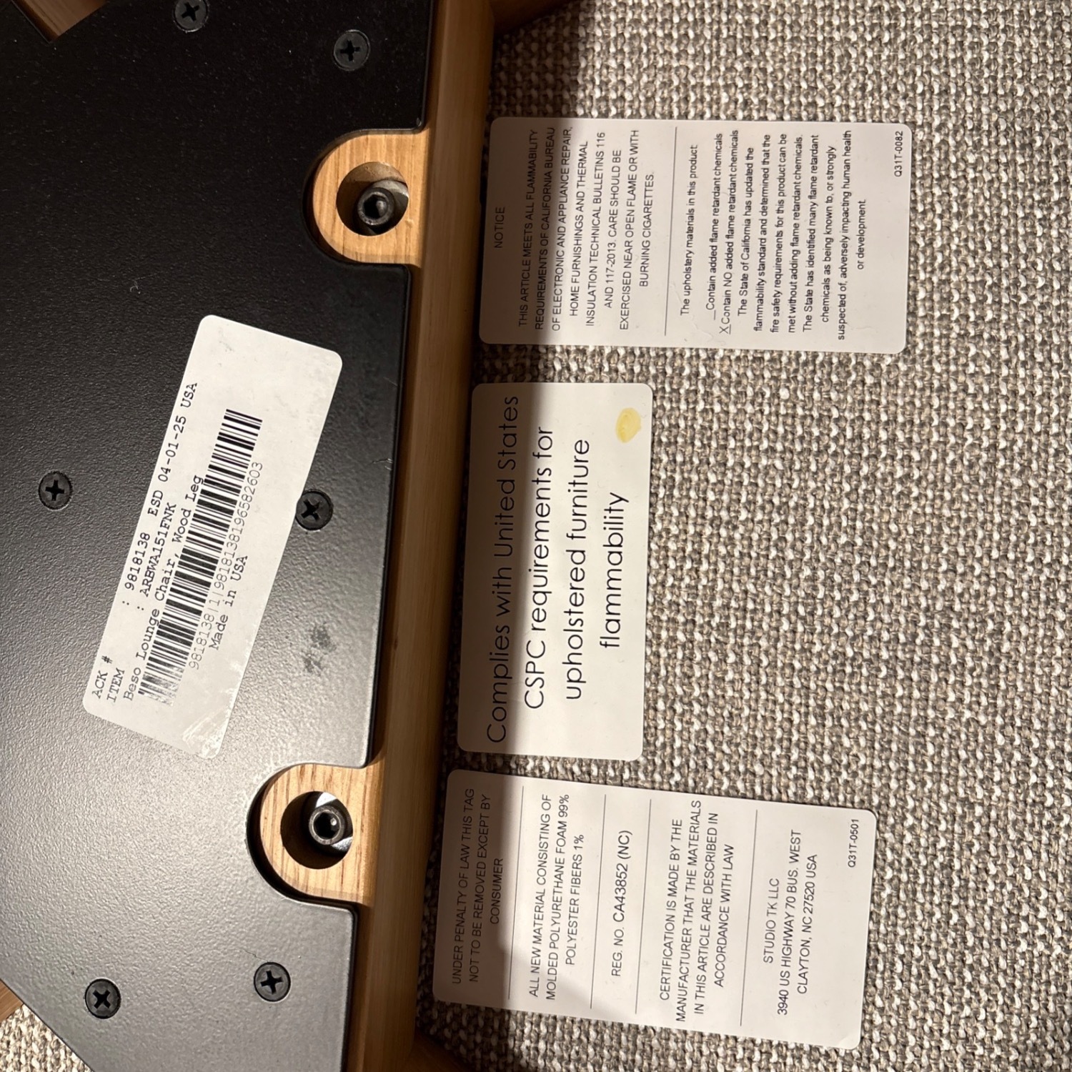 Artifort Beso Lounge Chairs - image-3